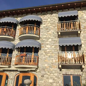 https://villa-tres-jolie.it-lombardy.com