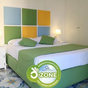 Suitenapolisantalucia Bed and breakfast